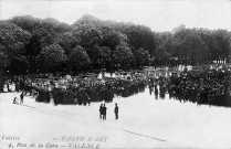 Valence.- Les funérailles officielles des 129 victimes de l'incendie de la salle Sainte Madeleine, cours Voltaire, le 1 juin 1919.