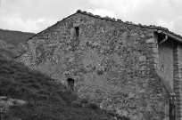 Cornillac. - La façade ouest de l'église Sainte-Madeleine.