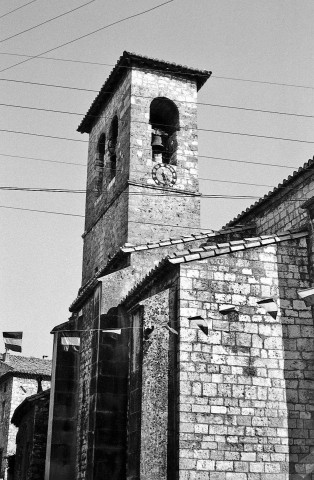 Châteauneuf-du-Rhône. - Le clocher de l'église Saint-Nicolas.