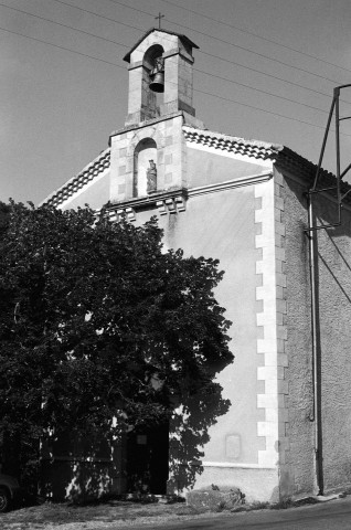 Bellegarde-en-Diois. - L'église Saint-Pierre-aux-liens.