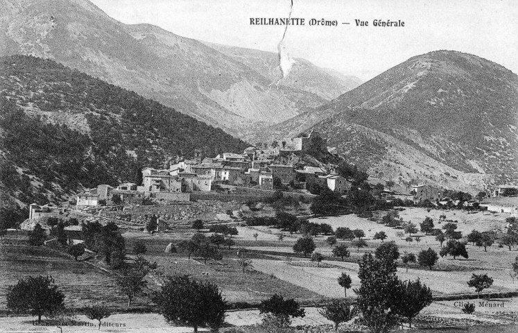 Reilhanette.- Vue du village.