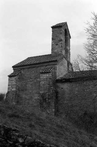 Les Tourrettes.- La façade nord de la chapelle Saint-Didier.