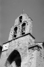 Rousset-les-Vignes. - Le porche et le clocher de l'église Saint-Mayeul.