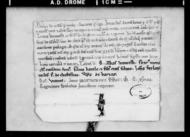 Donation par Artaud de Roussillon.