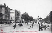 La place Madier de Montjau et la statue de Jean-Pierre de Montalivet (1895).