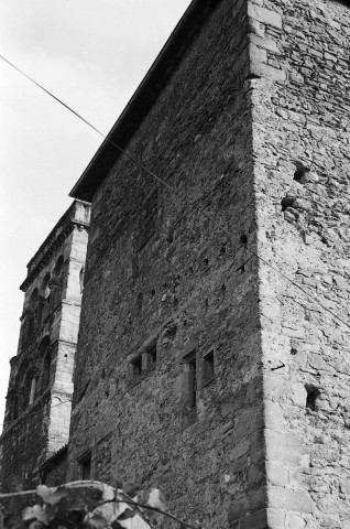 Saint-Donat-sur-l'Herbasse.- Façade nord du Palais Delphinal, côté école.