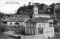 Vue du groupe scolaire, de l'église Sainte-Foi et les vestiges du château des Comtes de Valentinois.