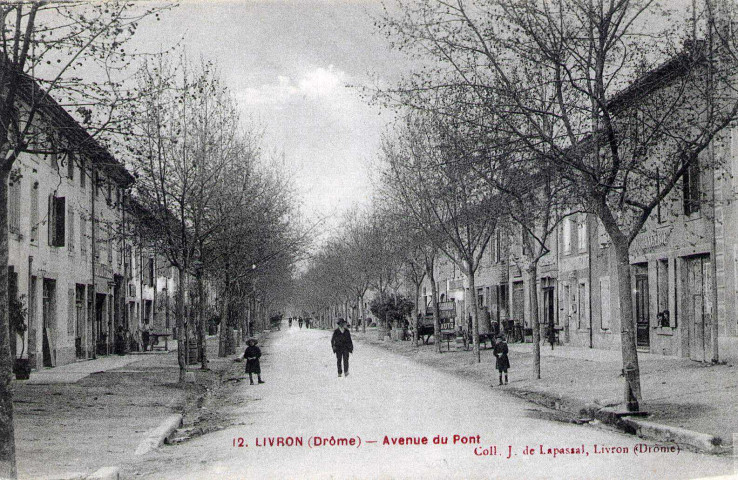 Avenue Joseph Combier.