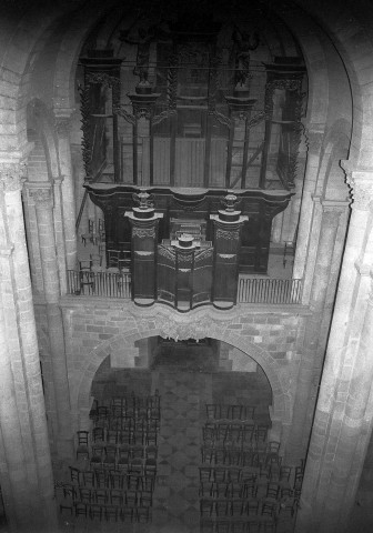 Valence.- La tribune d'orgue de la cathédrale Saint-Apollinaire.