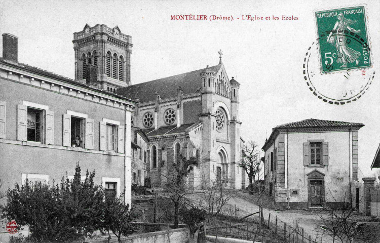 L'église Saint-Priest et le groupe scolaire.