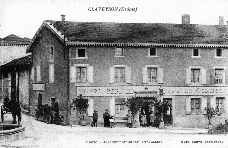 L'hôtel Serves et le bar du Commerce.