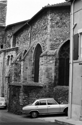 Saint-Vallier. - La façade sud de l'église Saint-Valère.