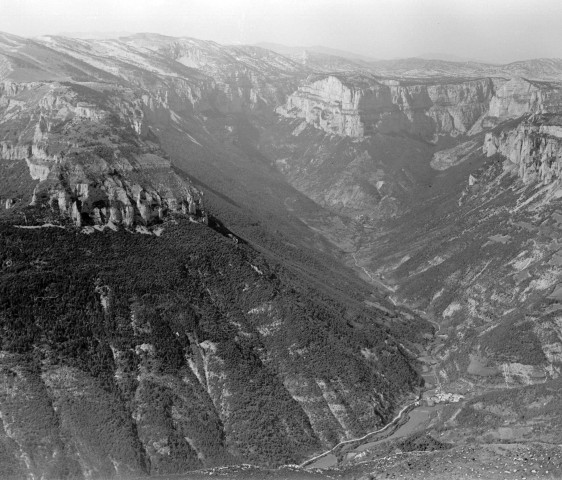 Vue aérienne du cirque d'Archiane.