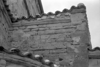 Anneyron. - Détail de la toiture de l'église Notre-Dame.