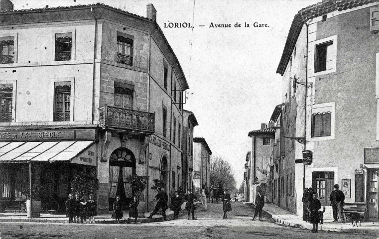 Loriol-sur-Drôme.- L'actuelle avenue du Général de Gaulle.