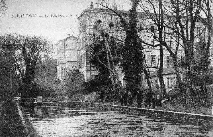 Le bassin de l'actuel Lycée Agricole du Valentin.