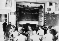 Damvillers (Meuse).- Leçon d'écriture à l'école de garçons.