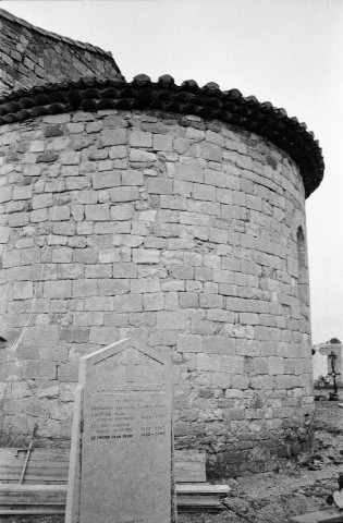 La Bâtie-Rolland. - Le chevet de la chapelle Saint-Andéol.