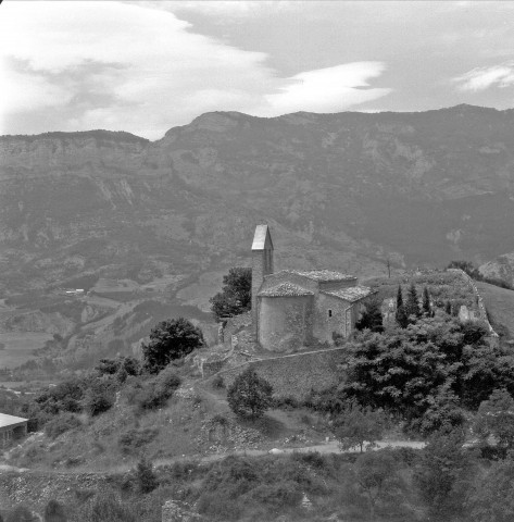 Vue aérienne de l'église Sainte-Madeleine.