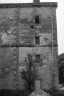 Chatuzange-le-Goubet. - La façade sud du château de Pizançon.