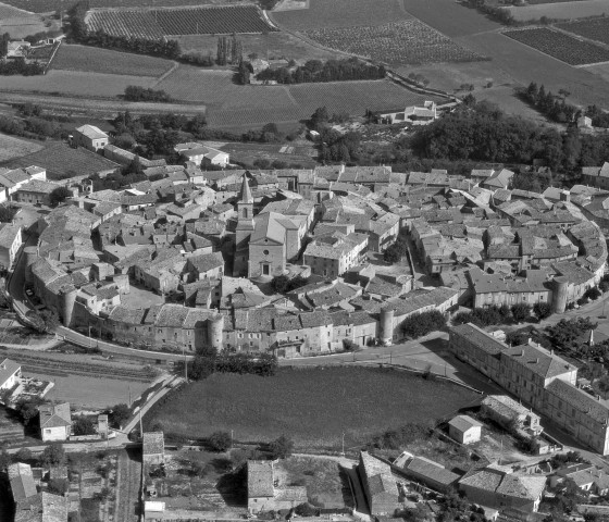 Vue aérienne du village.