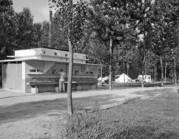 Saint-Rambert-d'Albon.- Le camping des Claires.