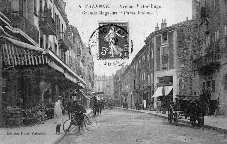 Valence.- Avenue Victor Hugo.