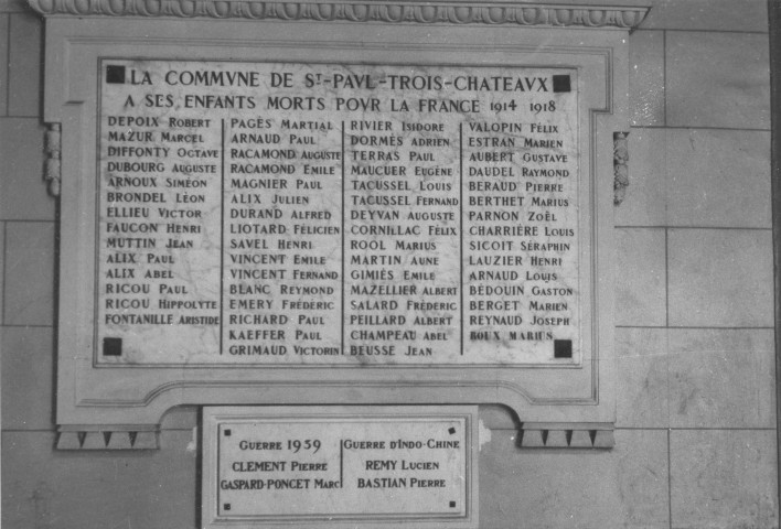 90. Brigade de Pierrelatte. Nature de la commémoration : stèle. Lieu : Saint-Paul-Trois-Châteaux. Nombre de victimes, mortes au combat : 2. Circonstances inconnues.