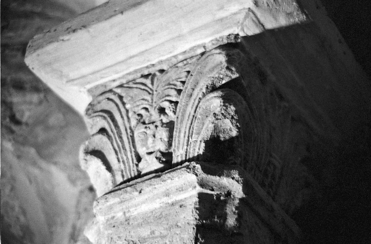 Sainte-Jalle.- Chapiteau du choeur de l'église Notre-Dame de Beauvert.