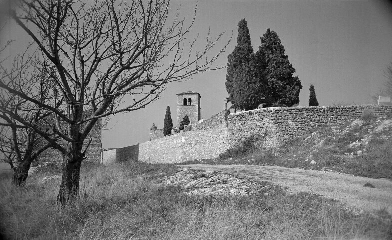 Mirmande. - L'église Sainte-Foy.