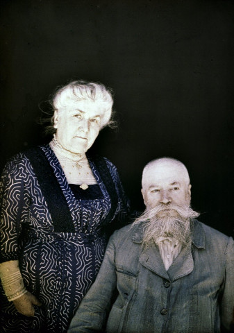 Saint-Uze.- Georges Dumont et sa femme.