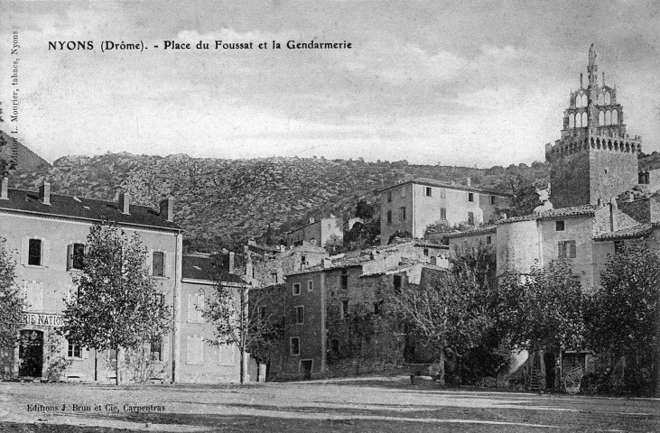 L'actuelle place Joseph Buffaven et la chapelle Notre Dame de Bon-Secours ou tour Randonne.