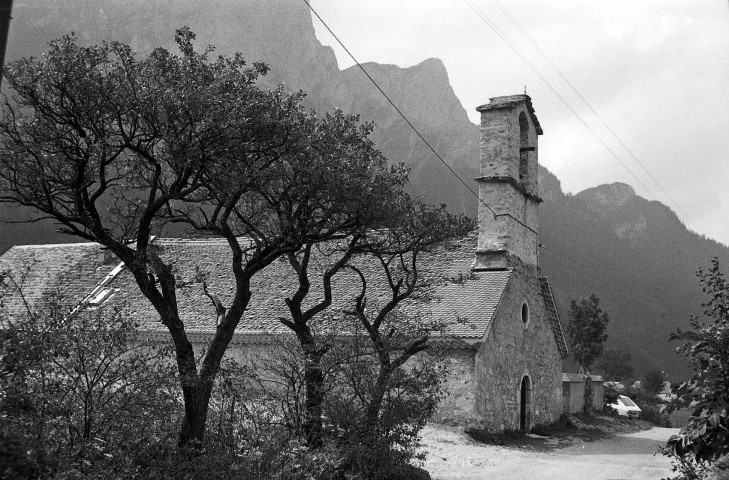 Lus-la-Croix-Haute. - La chapelle (XIIe s.) Sainte-Vierge du hameau de la Jarjatte.