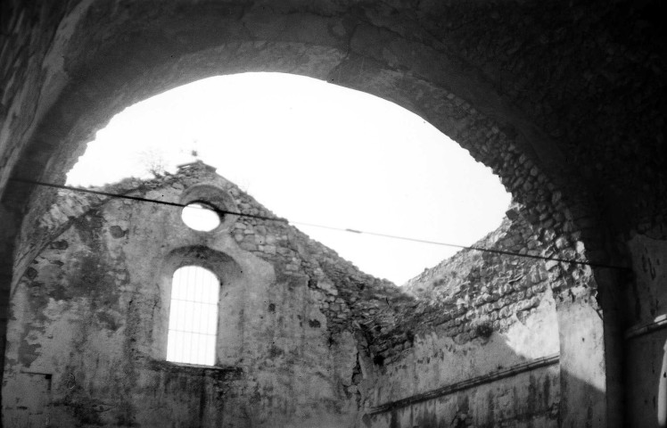 Mirmande. - Vestiges de l'église Sainte-Foy.