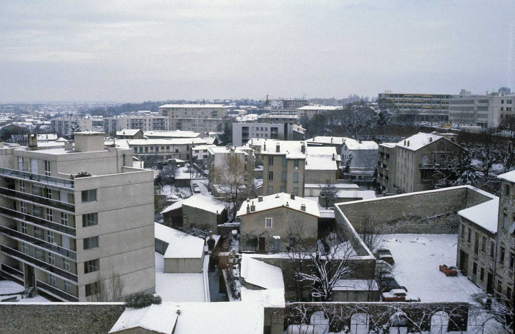 Valence.- Neige sur la ville.