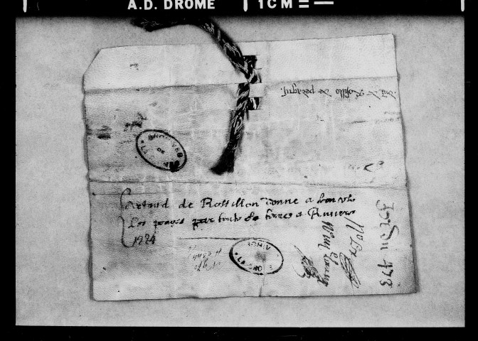 Donation par Artaud de Roussillon.