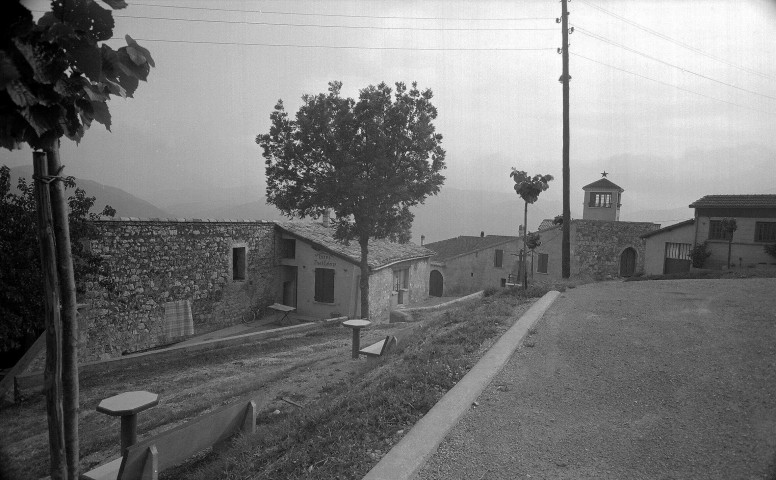 Pennes-le-Sec. - Vue du village