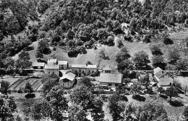 Centre de colonie de vacances au hameau des Reyssets créée par le Diaconat Protestant de Valence (1951-1985).