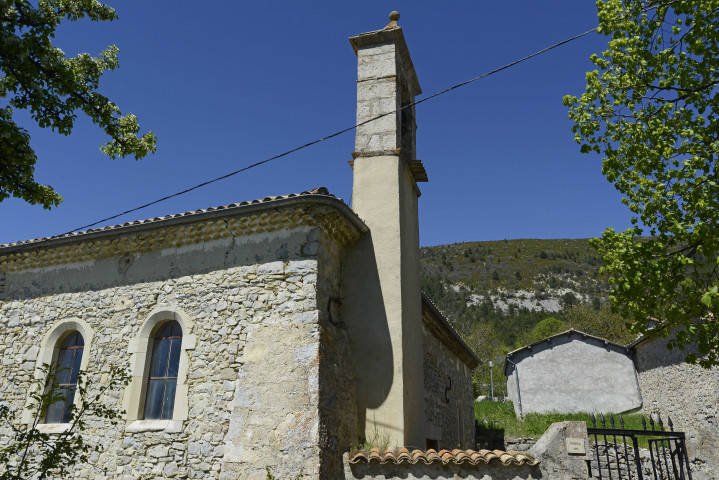 Lesches-en-Diois.- Le temple.