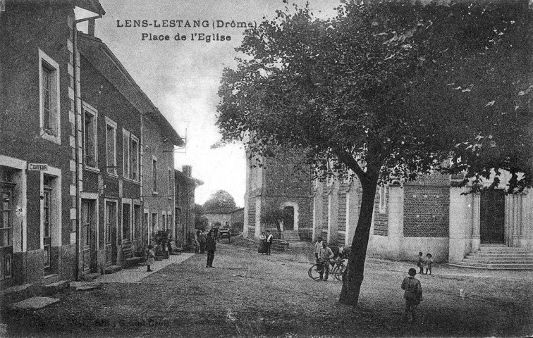 Place de l’Église.