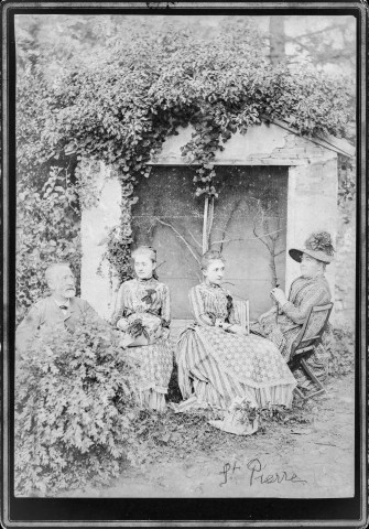 Albert de Guilhermier, Caroline de Guilhermier, Thérèse de Guilhermier et Marthe Court de Fontmichel.