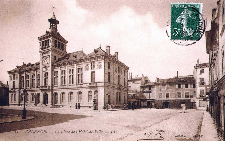 La mairie.