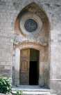 Rousset-les-Vignes.- Le portail de l'église.