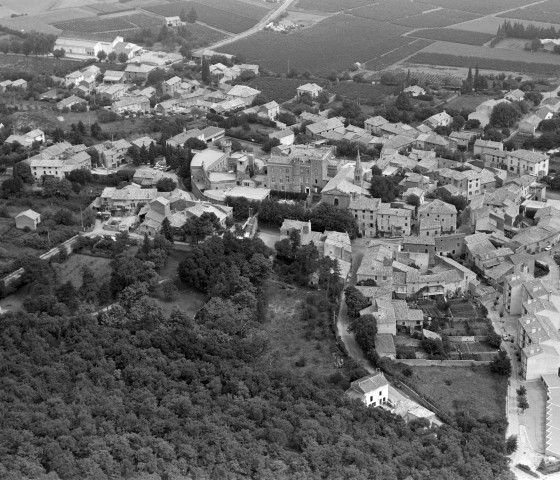 Vue aérienne du village.