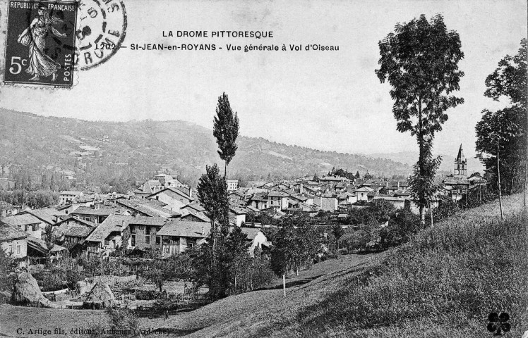 Saint-Jean-en-Royans. - Vue du village.