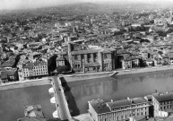 Vue aérienne de la ville et du Pont Vieux.