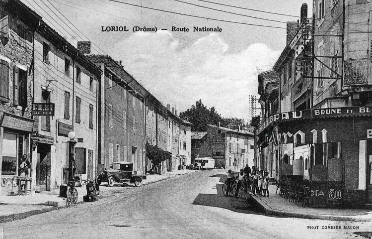 Loriol-sur-Drôme.- L'actuelle avenue de la République.