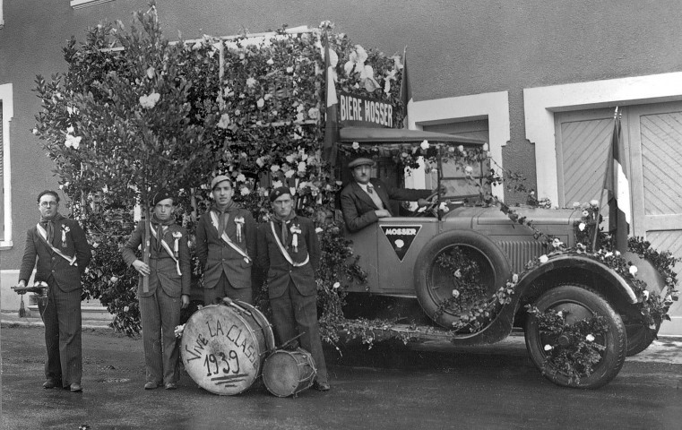 Beaumont-lès-Valence.- Jeunes gens de la classe 1939.