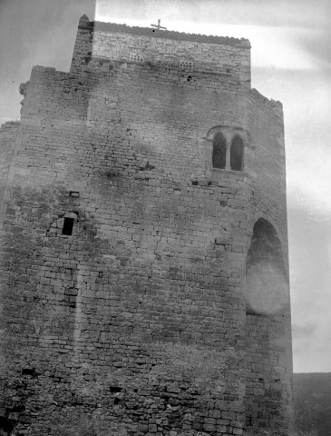 Poët-Laval. - Le château.