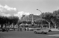 Valence.- La Fontaine Monumentale.